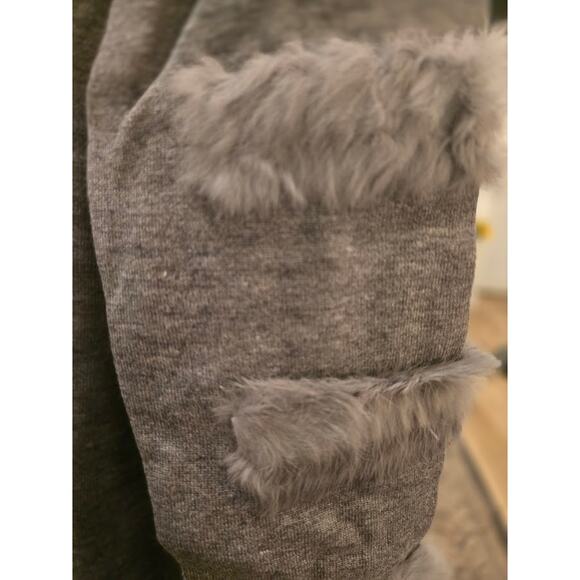 Allison New York Faux Fur Trim Sweater in Heather Gray – NWT Size Large - Picture 2 of 5